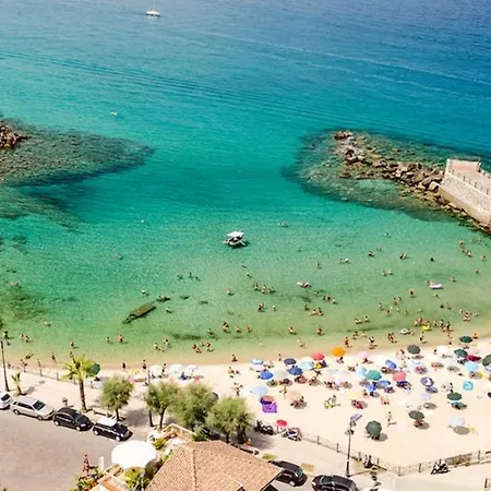 With 2 Bedrooms In With Wifi Lamezia Terme